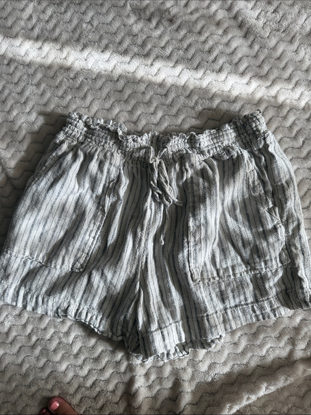 Time and Tru Light Gray and White Striped High Waist Women's Shorts